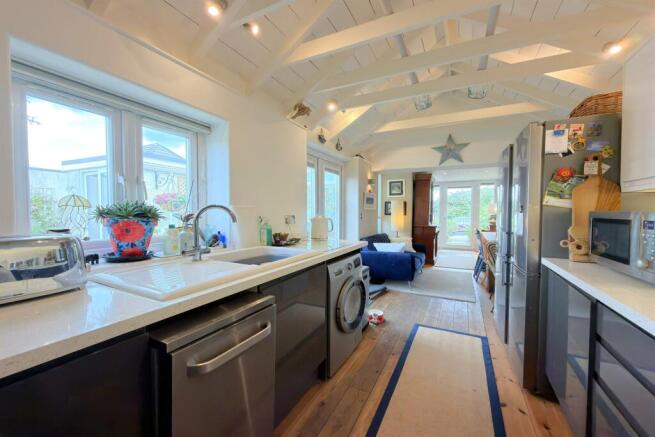2 bed Bungalow for sale Image 5