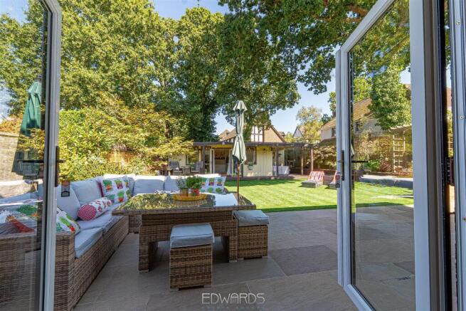 Cogdean Close, Corfe Mullen, Wimborne photo 4