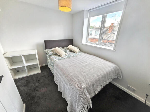 3 bed Terraced to rent Image 7