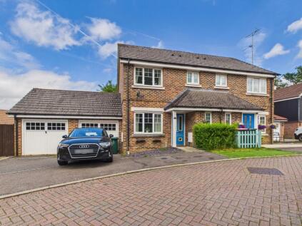 Highwood Park, Crawley, RH11