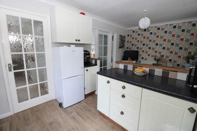 Kitchen/Dining Space