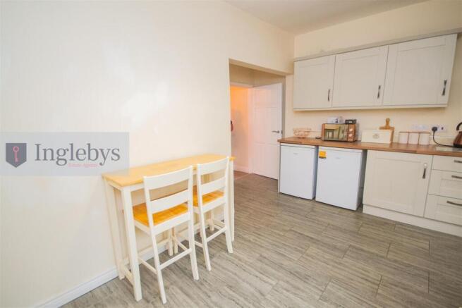 3 bed House for sale Image 7