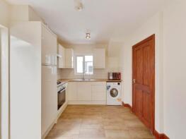 27, Craven Close, Hayes UB4 0SB