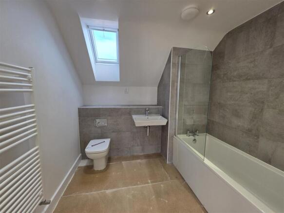 3 bed Semi-Detached Bungalow for sale Image 6