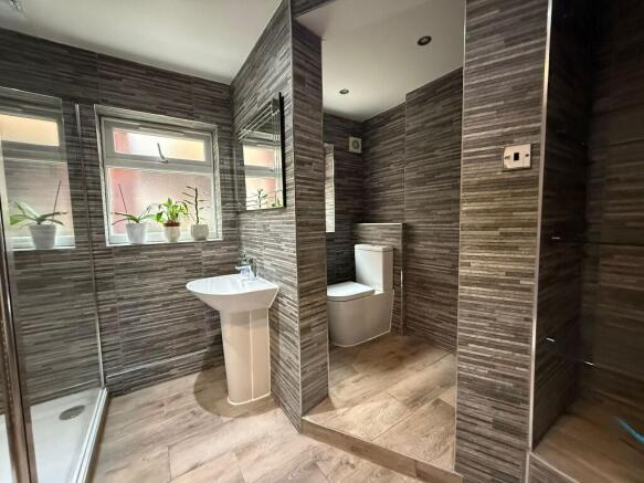 Hainault Road, London, E11 - Widok 6