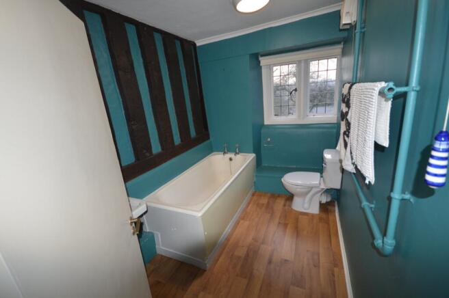 5 bed House to rent Image 10