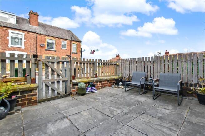 3 bed Terraced for sale Image 8