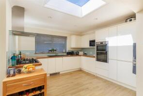 2, Reynolds Close, Cowes PO31 7NT
