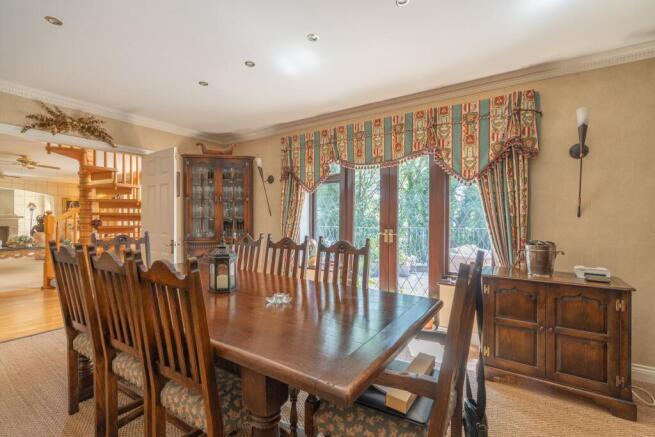 Parklands, Legh Road, Disley photo 4