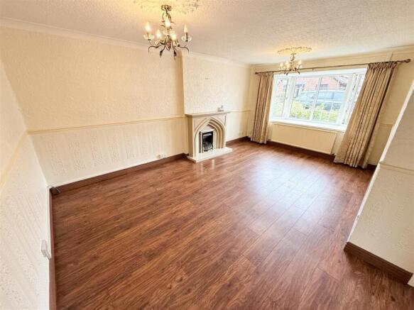 3 bed Detached Bungalow for sale Image 9