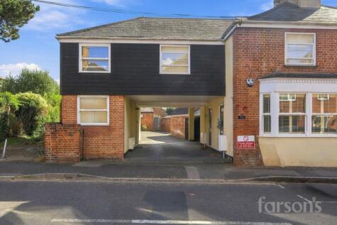 High Street, Ingatestone, CM4