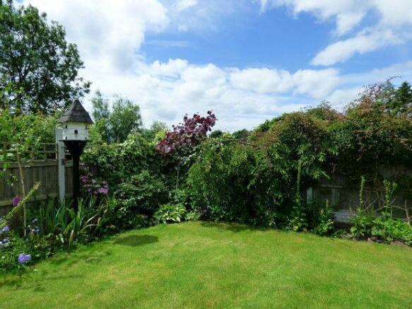 Rear Gardeni