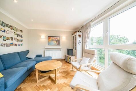 Park Gate Court, Hampton Hill