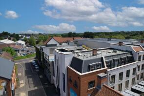 Flat 14, Valence House, Threadneedle Road, Farnham GU9 7QY