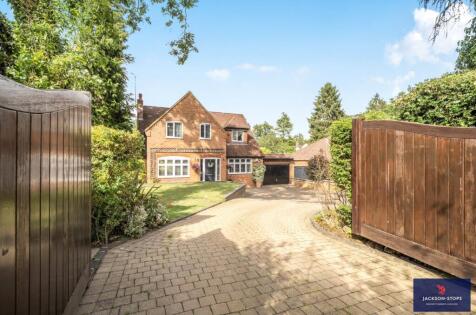 Mentone Avenue, Aspley Guise, Milton Keynes, Bedfordshire, MK17