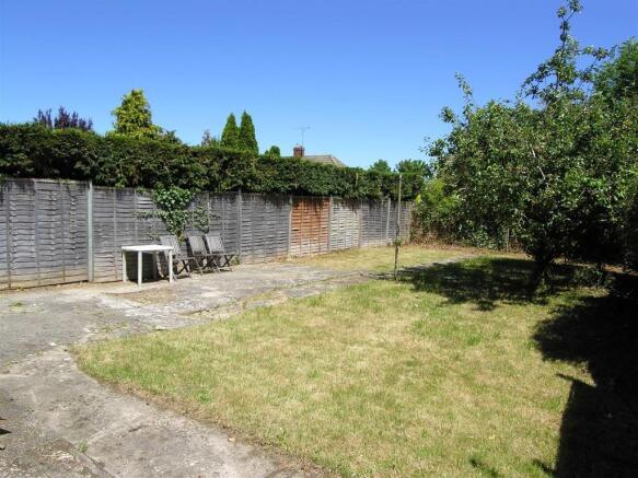 REAR GARDEN