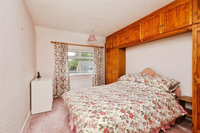 3 bed Semi-Detached for sale Image 10