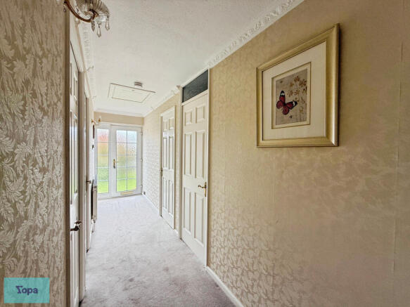 3 bed Detached Bungalow for sale Image 10