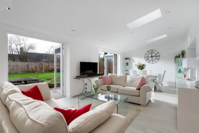 17 Whitehead Drive-9.jpg