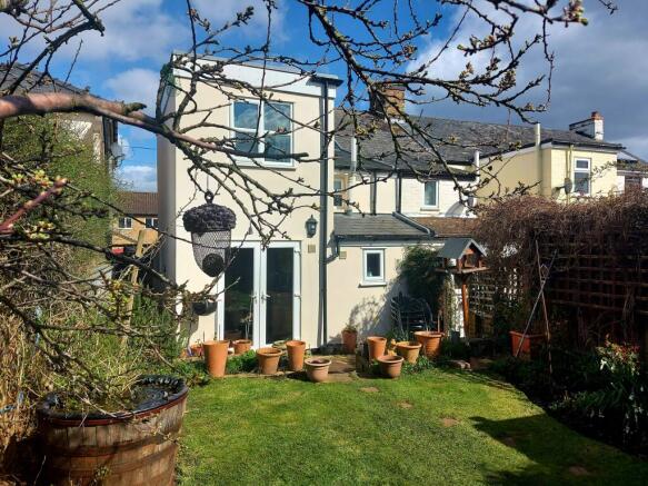 V  40 City Road - Back of house