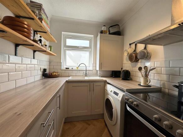 Kitchen 1.JPEG