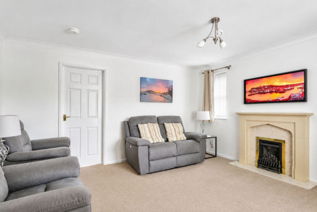 3 bed Detached for sale Image 4