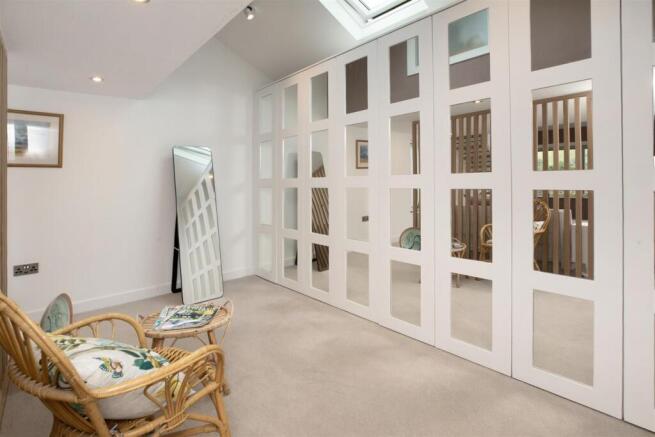 Master Bedroom  Dressing Area