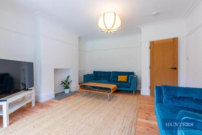 4 bed Semi-Detached for sale Image 10