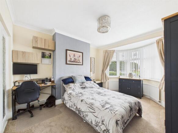 bed 1 reception.jpg