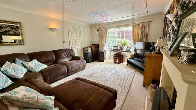 3 bed Detached for sale Image 8