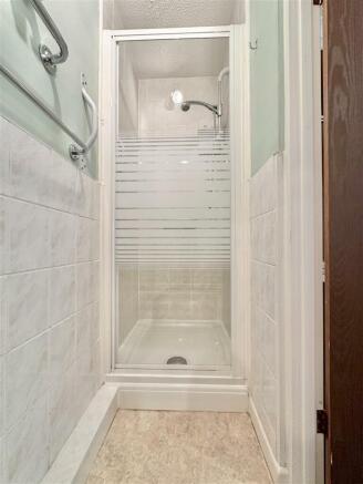 En Suite Shower Room