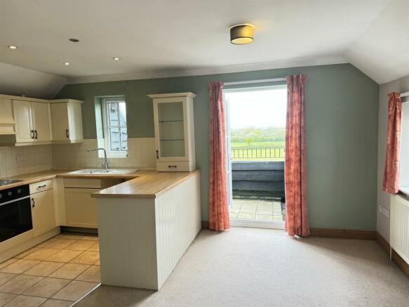 Kitchen/ Dining area