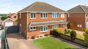 22, Woodhall Drive, Grimsby DN37 0UP