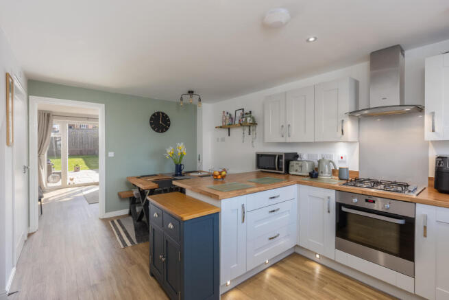 Harebell Road 5 Kitchen Diner-2