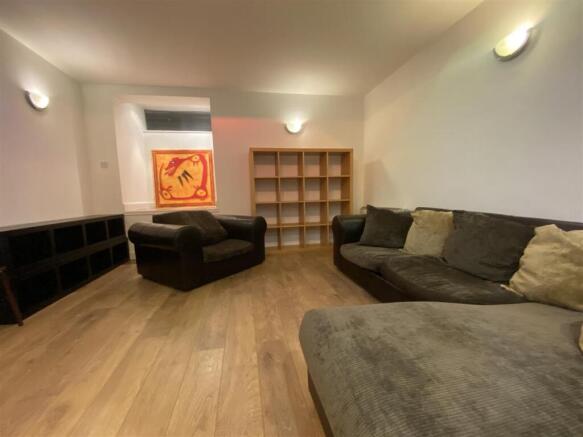 Livingroom.jpeg