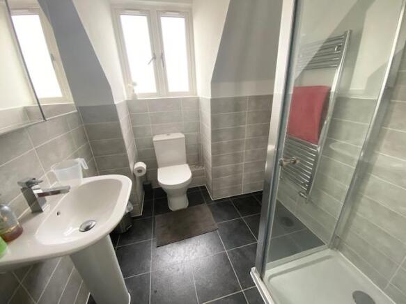 En-suite Bathroom