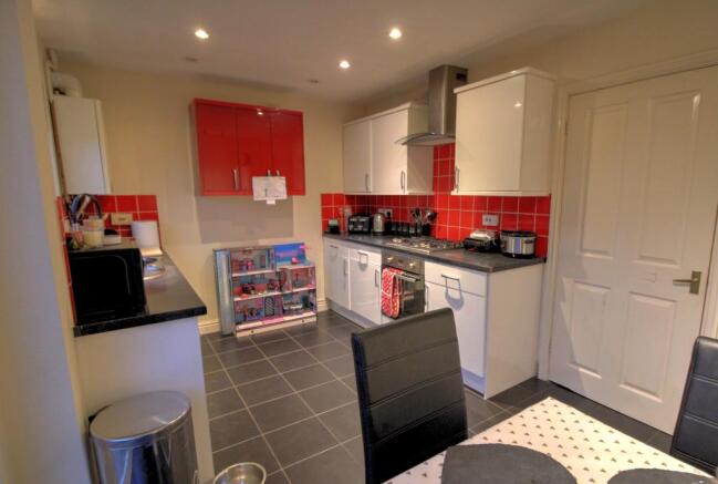 Kitchen/dining
