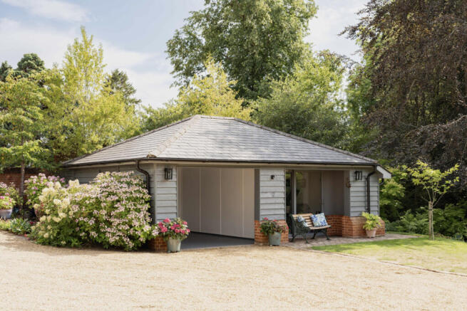 Garage Complex