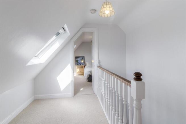 5 Garton Close