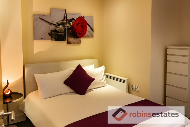 Bedroom 1_1758284569