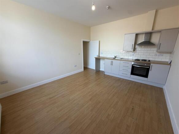 Kitchen/Living Area