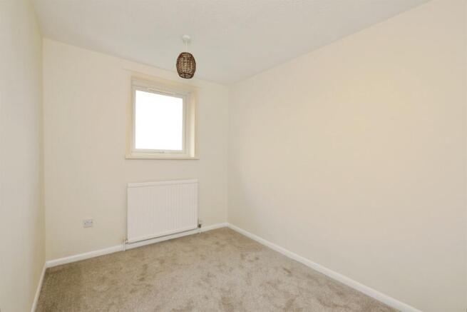 2 bed Semi-Detached for sale Image 8