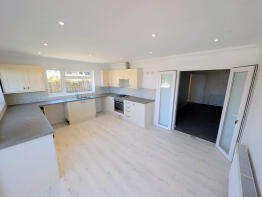 6, Trafalgar Drive, Ryde PO33 3QW