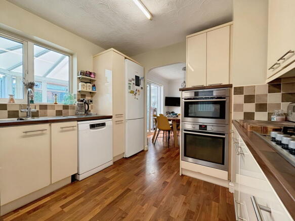 Cornfield Close, Bradley Stoke, Bristol, BS32 9DR photo 4
