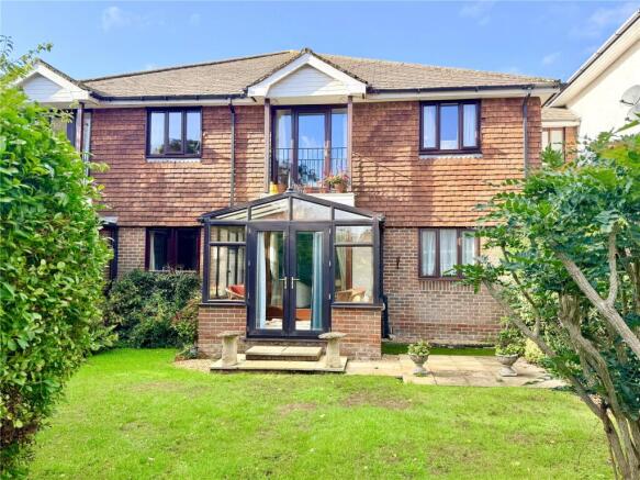 1-bed flat on Belmore Lane, Lymington, Hampshire, SO41, £139,500