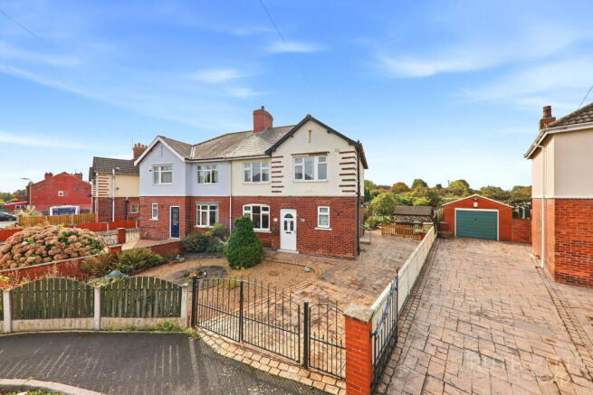 St. Helens Avenue, Hemsworth, WF9 photo 2