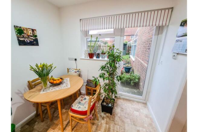 Kitchen/Breakfast