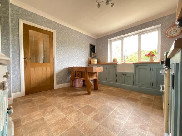 3 bed Detached Bungalow for sale Image 8