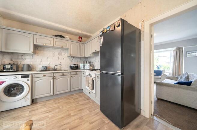 3 bed Terraced for sale Image 5