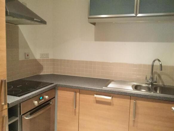 2 bed Apartment for sale Image 5